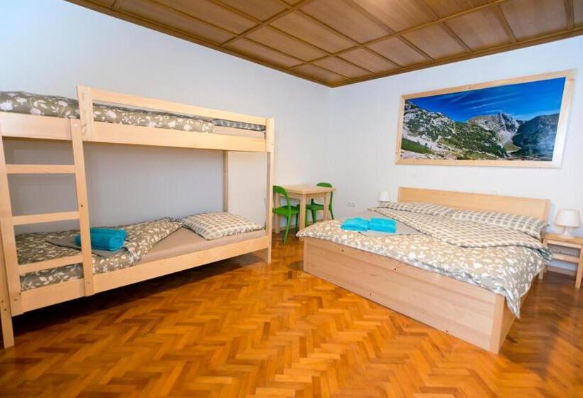 پانسیون Vila Lipa