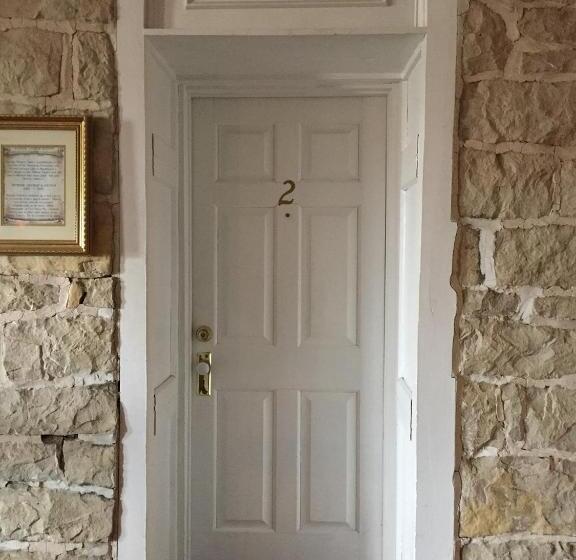 مبيت وإفطار Talbott Tavern And Inn