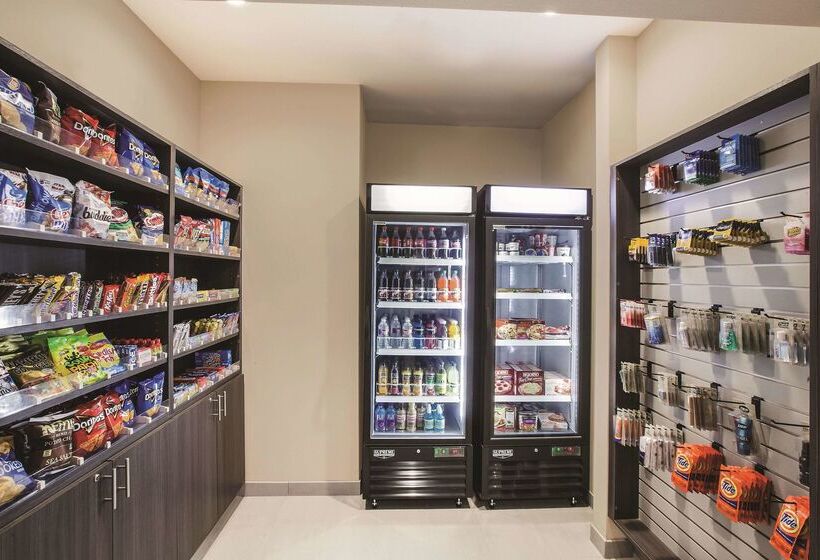 호텔 La Quinta By Wyndham Dallas Northeast Arboretum