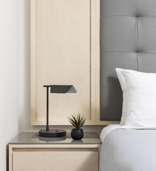 Level Yaletown   Richards