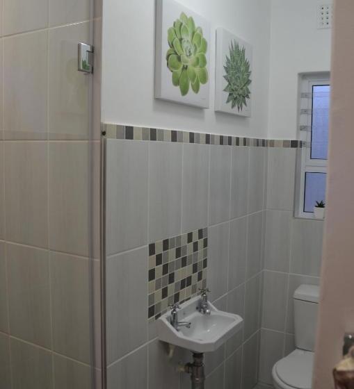 ペンション Anni Bos