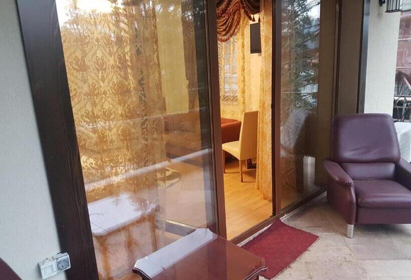 펜션 Edy's Royal Predeal