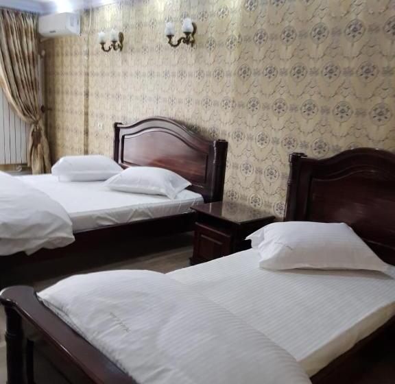 膳宿费 Edy's Royal Predeal