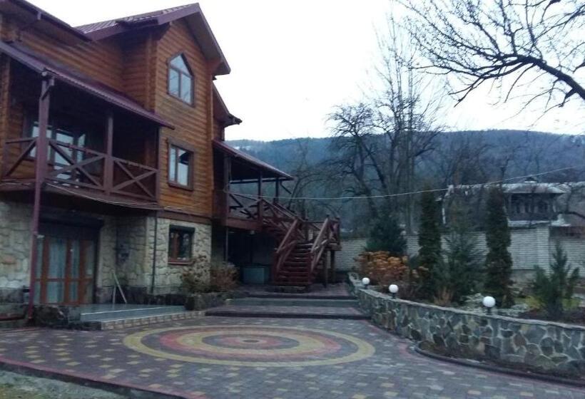 پانسیون Karpatska Mria