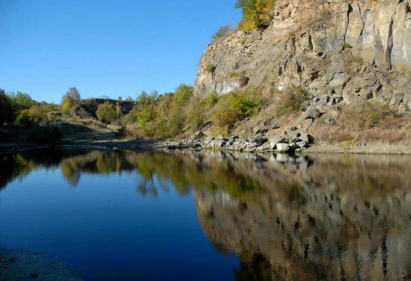 بنسيون Kis Rigó Vendégház