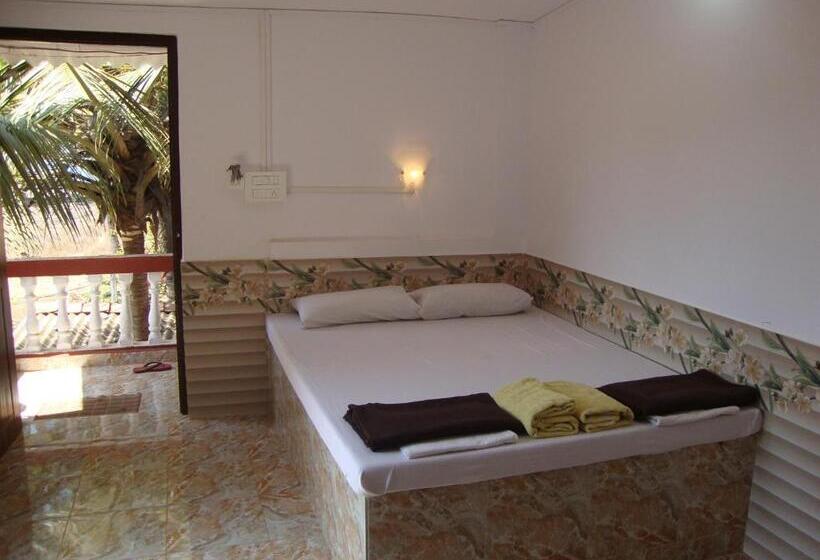 Panzió Leon Hide Out Guest House