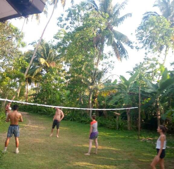 بنسيون Siri Medura Surf Yoga Meditation Guesthouse And Hostel