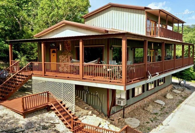 リゾートホテル Beaver Lake Cottages