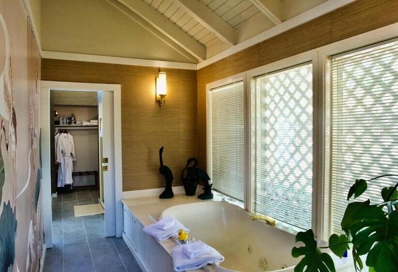 リゾートホテル Beaver Lake Cottages