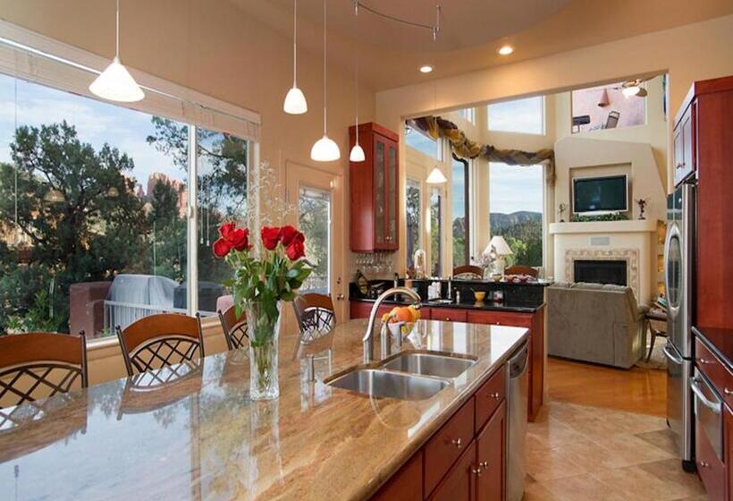 Sedona Cathedral Hideaway B&b & Spa