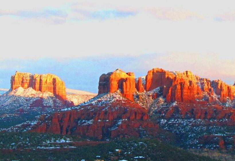 Sedona Cathedral Hideaway B&b & Spa