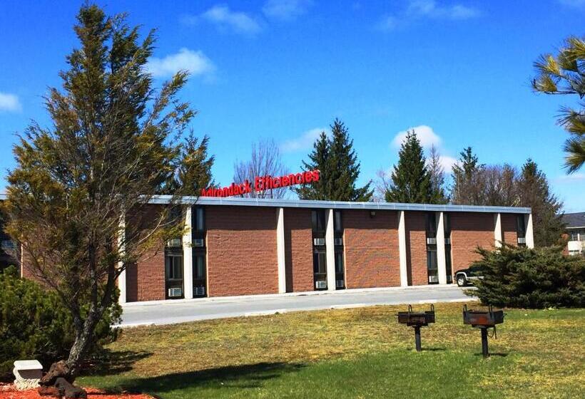 فندق Adirondack Efficiencies