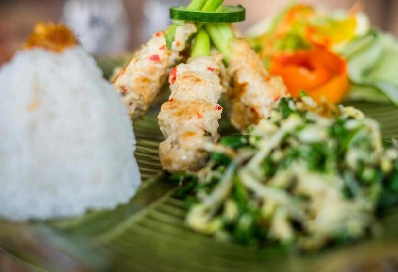 פנסיון Alamdhari Resort And Spa