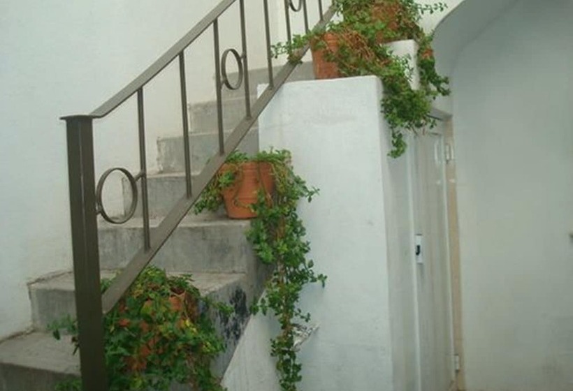 פנסיון Casa Mariel