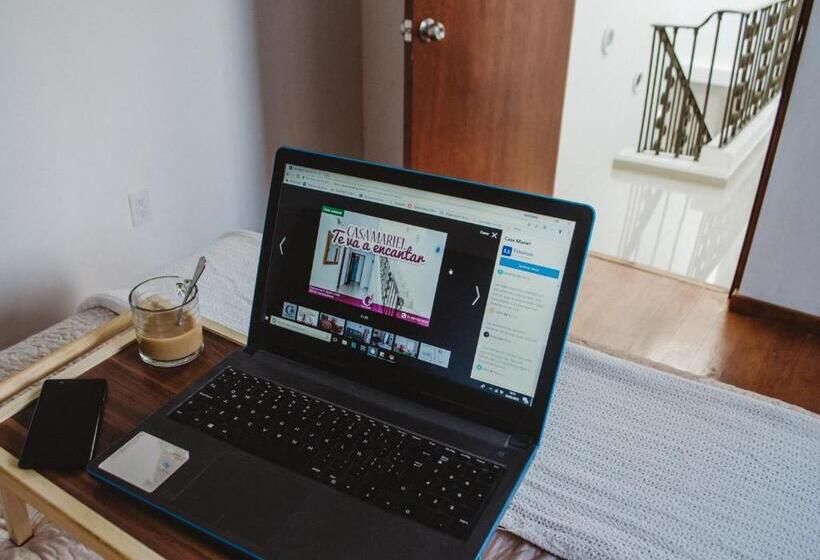 פנסיון Casa Mariel