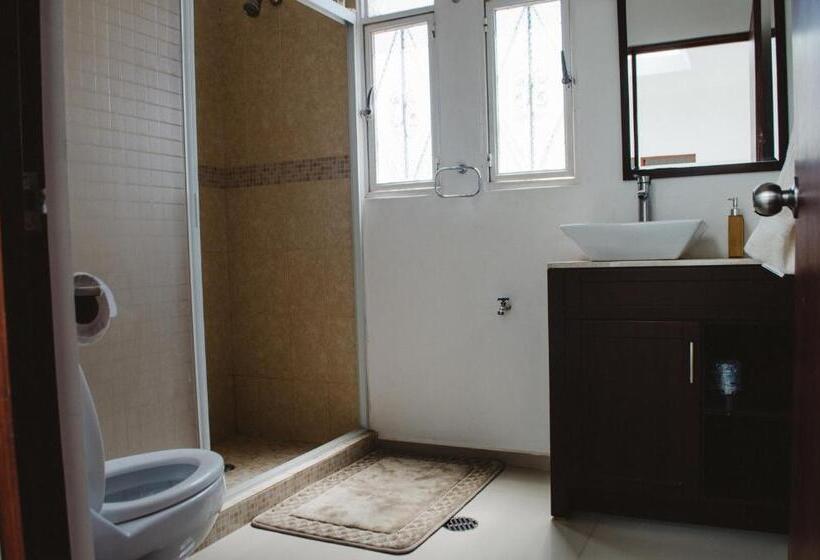 פנסיון Casa Mariel