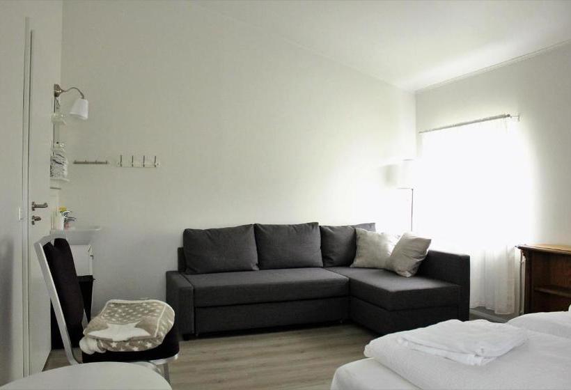 پانسیون Efrasel Hostel