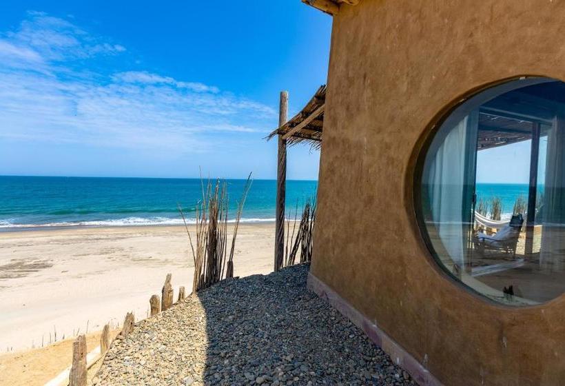 膳宿费 Pirámide Títi