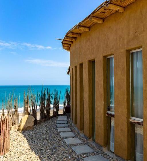 膳宿费 Pirámide Títi