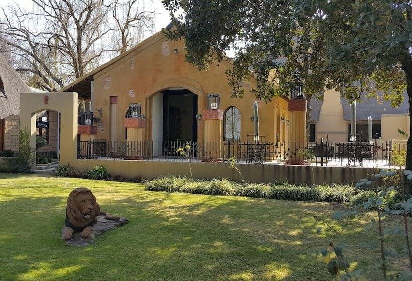 بنسيون The Three Countries Estate