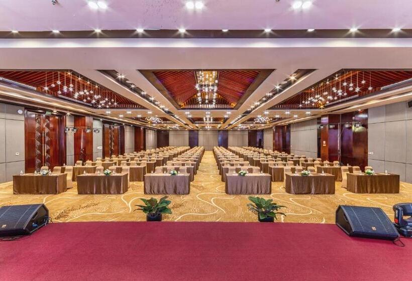 Vietsovpetro Ho Tram Beach Resort & Spa