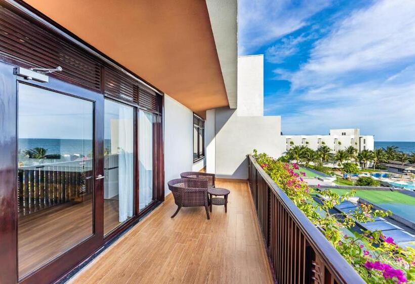 Vietsovpetro Ho Tram Beach Resort & Spa