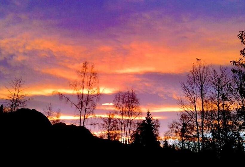 Alaska Chalet Bed & Breakfast