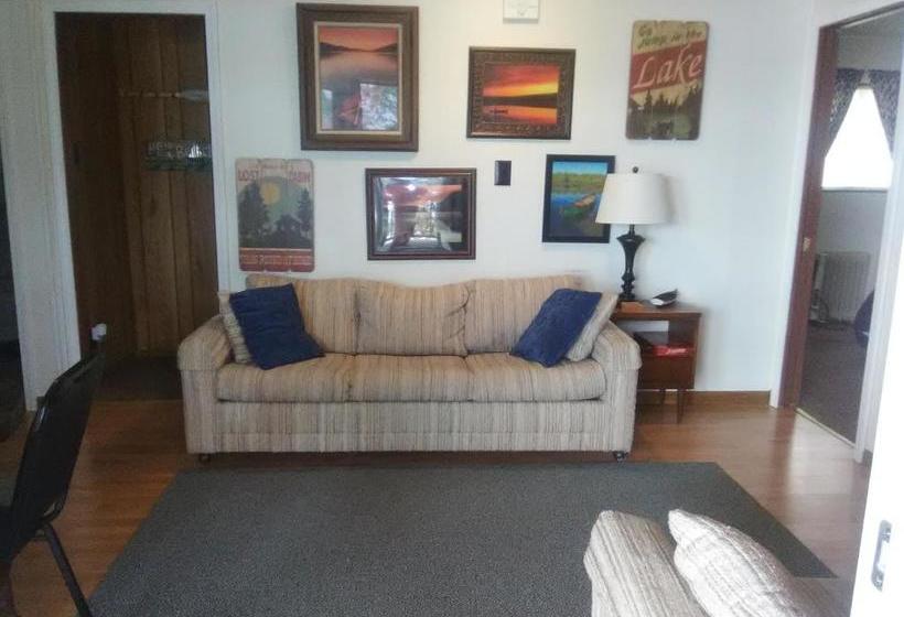 فندق صغير Wilsons On The Lake