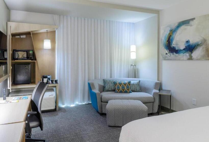 בית מלון כפרי Courtyard By Marriott Lake Jackson