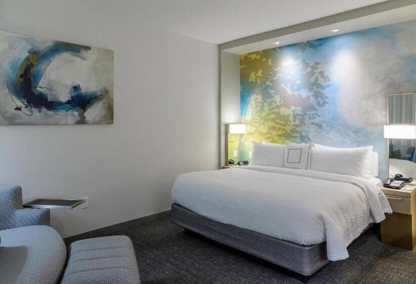 בית מלון כפרי Courtyard By Marriott Lake Jackson