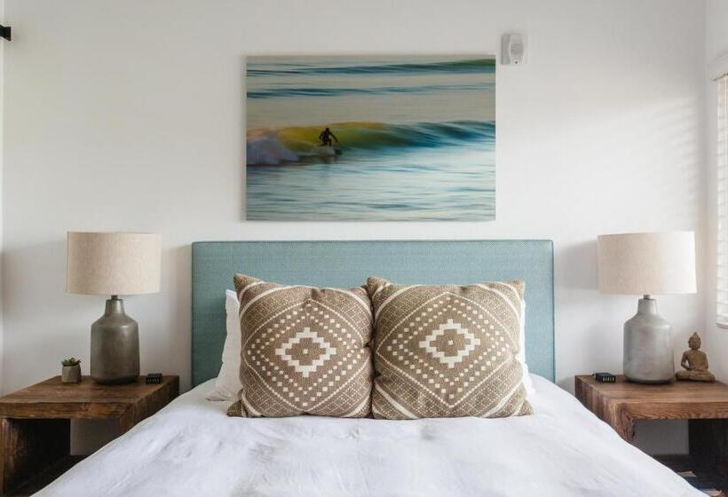 فندق على الطريق Surfhouse