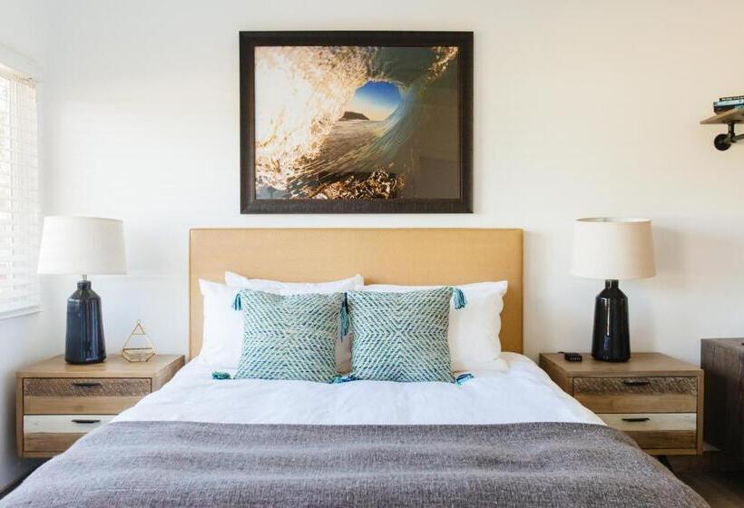 فندق على الطريق Surfhouse