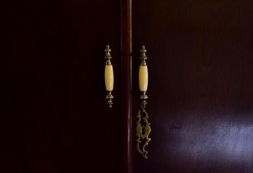 פנסיון Arcangeli Wines