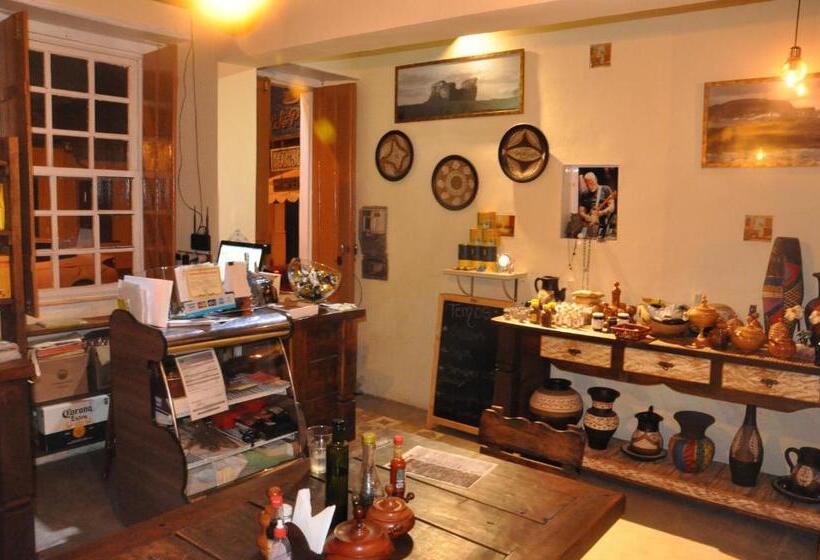 膳宿费 Cafe Preto Pousada E Bistrô