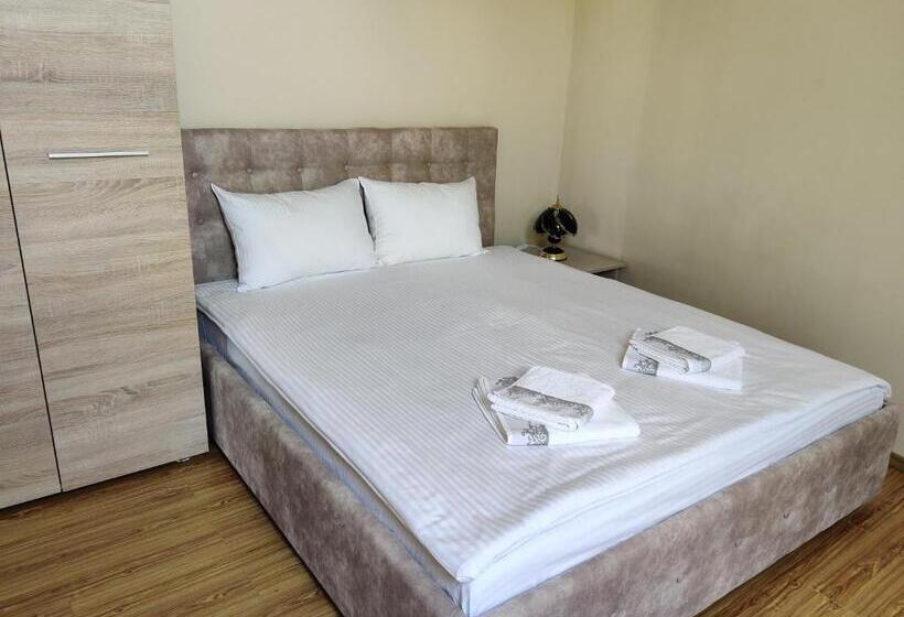 بنسيون Casa Florea