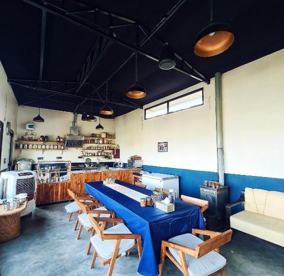 بنسيون Deodar Homestay