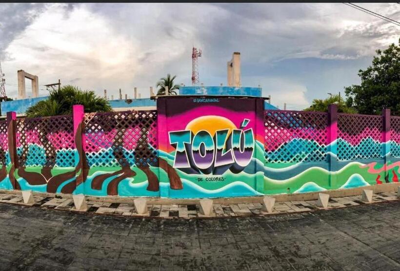 פנסיון Hostal Del Mar Tolu