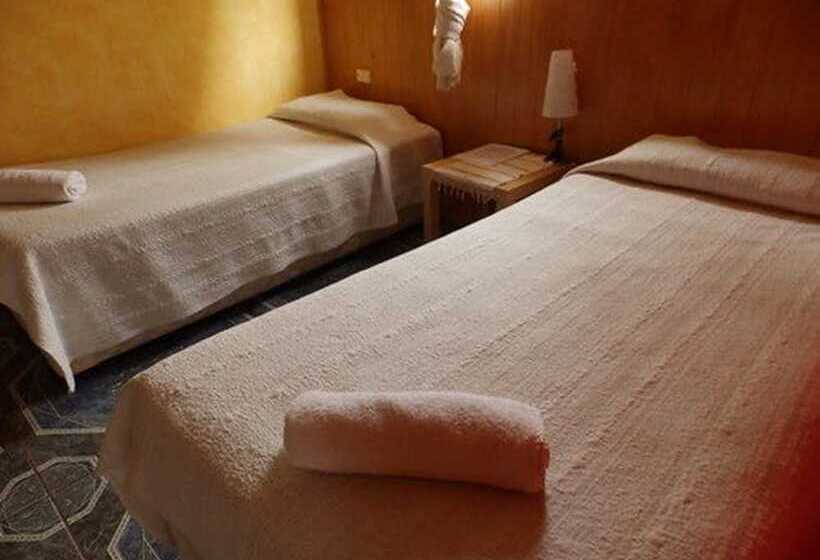 펜션 Hostal Marari   Hostel