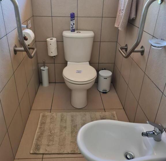 پانسیون Kaya Cabhozi At 306 On Heightsroad