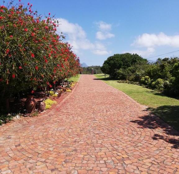 پانسیون Kaya Cabhozi At 306 On Heightsroad