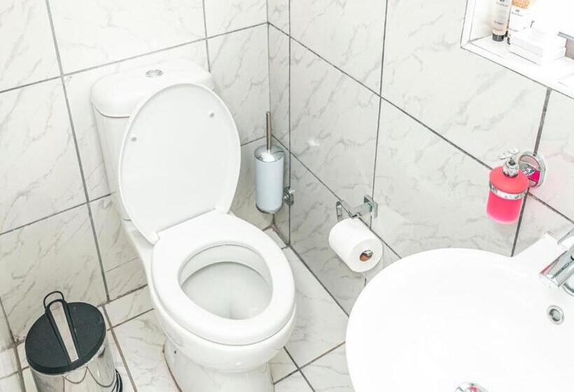 膳宿费 Khutso Boutique