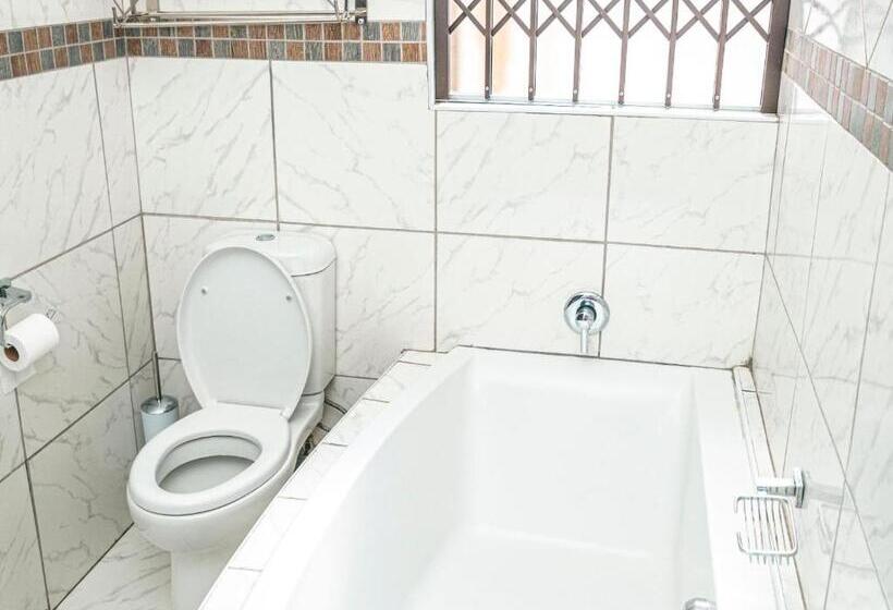 膳宿费 Khutso Boutique