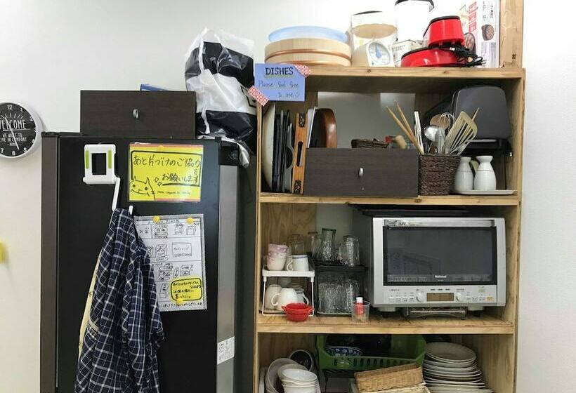 ペンション Kobe Net Cafe & Rental Space Nayuta Hostel