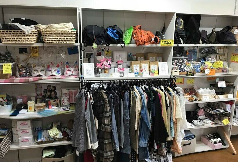 ペンション Kobe Net Cafe & Rental Space Nayuta   Hostel