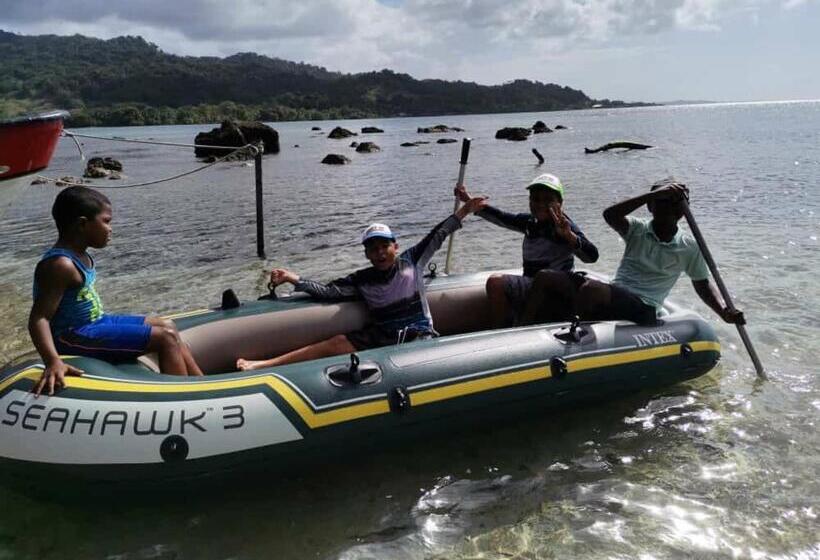 膳宿费 Ofiuras Hostal