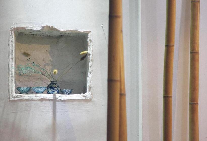 Pensionat Wally House青山惠风民宿