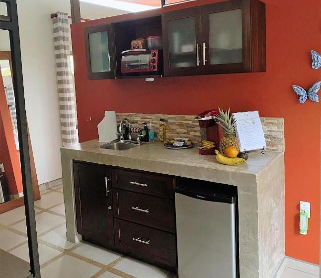 مبيت وإفطار Nature's Edge Boutique