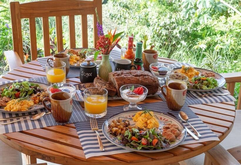 مبيت وإفطار Nature's Edge Boutique