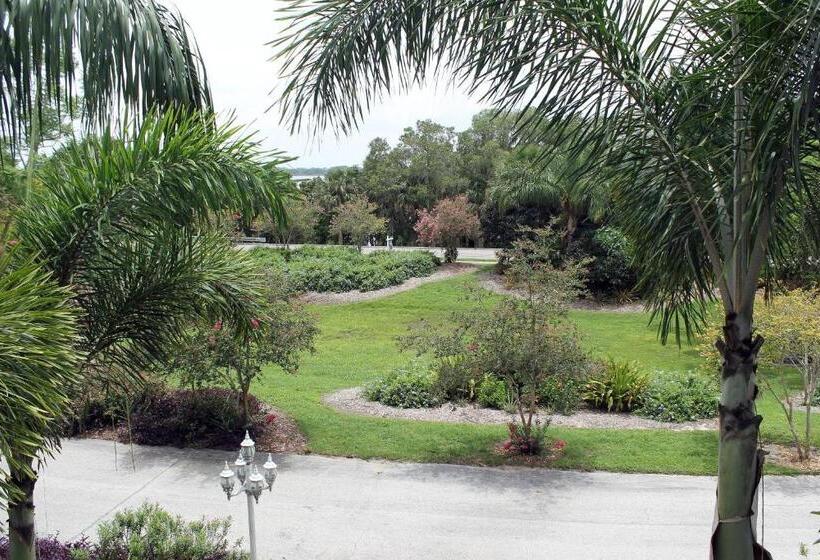 Heron Cay Lakeview Bed & Breakfast