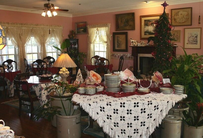 Heron Cay Lakeview Bed & Breakfast